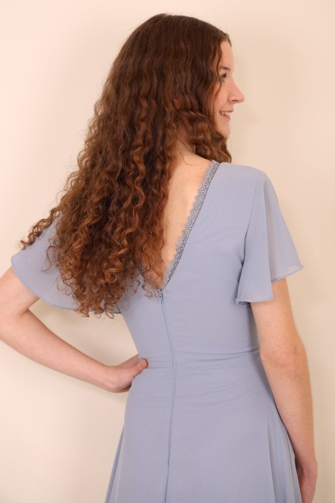Abendkleid mit kurzen Ärmeln, V - Ausschnitt & Spitze, hellblau - Dein Kleiderladen