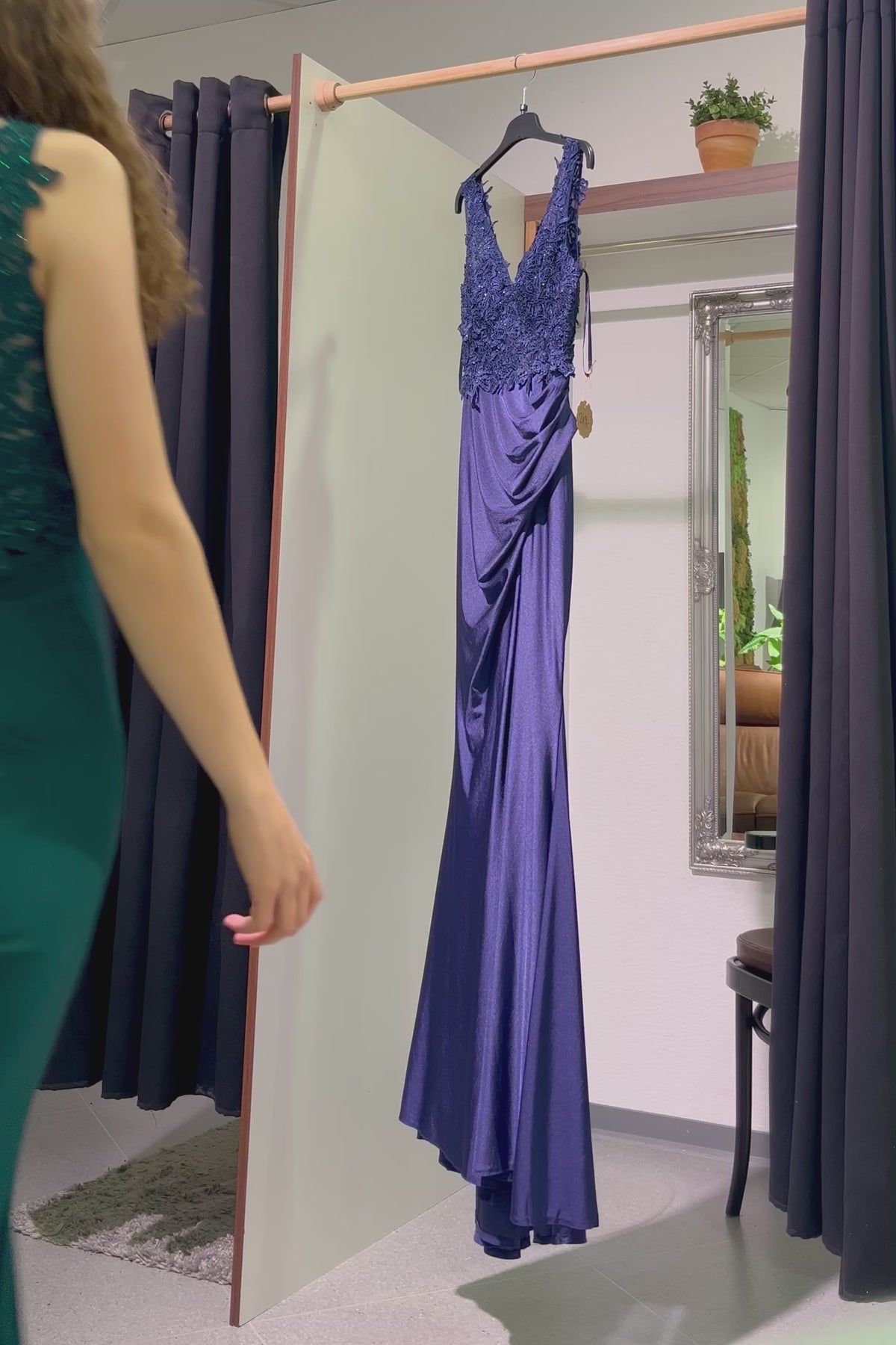 enganliegendes Abendkleid, dunkelgrün - Dein Kleiderladen