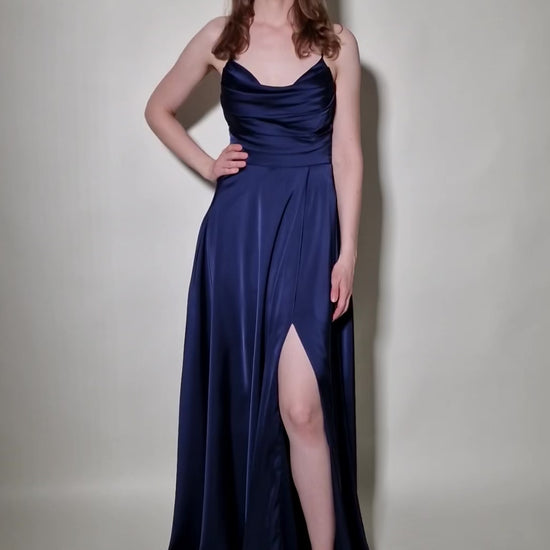Langes Satin-Abendkleid mit Schlitz und Schnürung, dunkelblau - Dein Kleiderladen