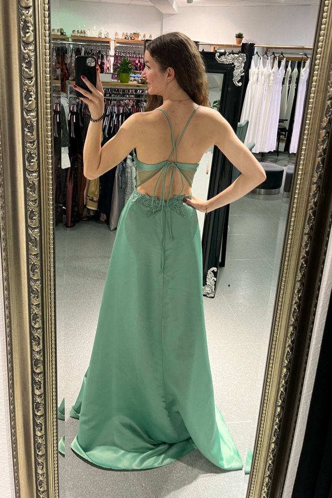 Satinkleid mit V-Ausschnitt, Spitze & besonderer Schnürung, mint - Dein Kleiderladen