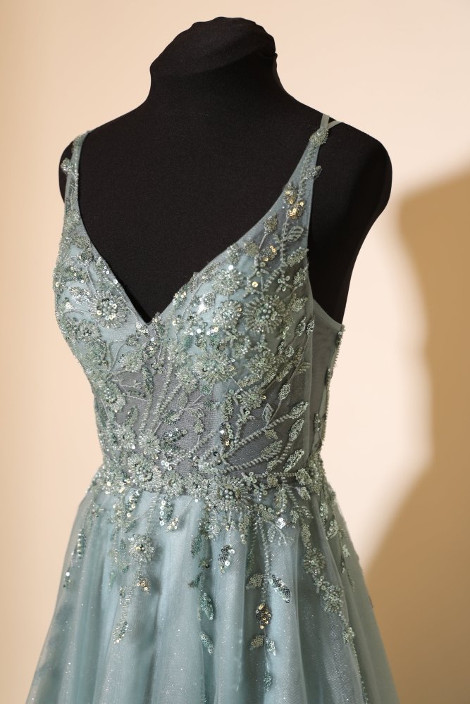 Second Hand Abendkleid mit glitzerndem Tüllrock, Spitze und Rückenschnürung, ozeanwelle - Dein Kleiderladen