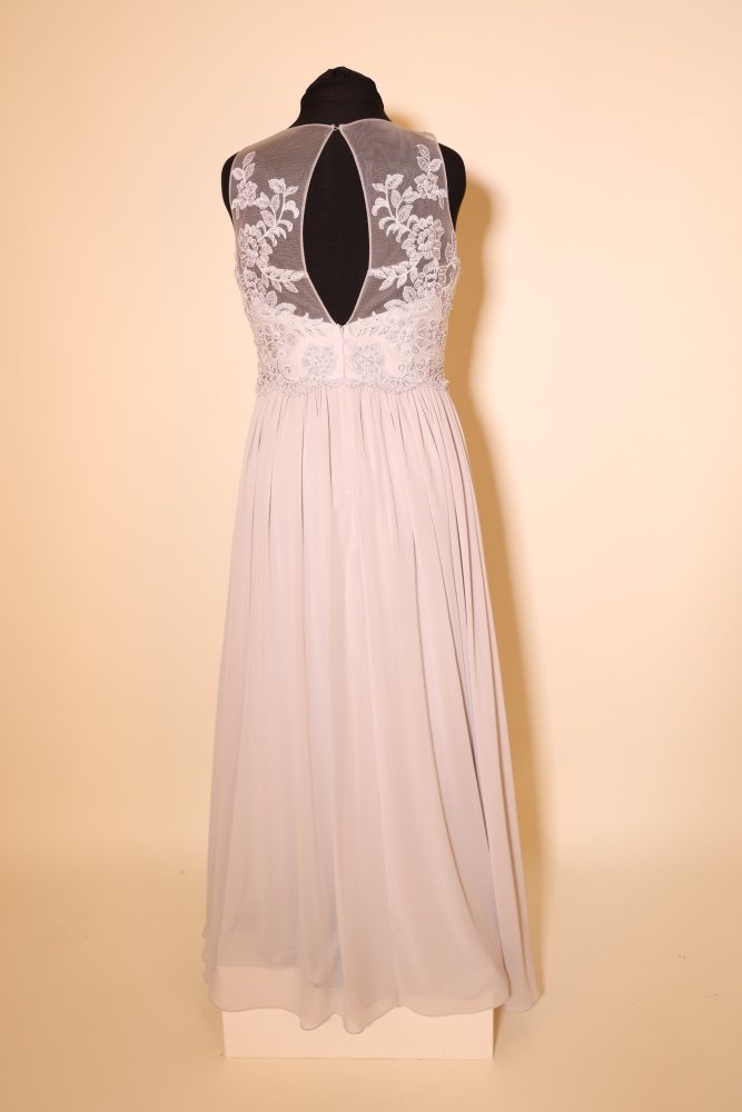 Second Hand Chiffon Abendkleid mit Perlenstickereien, hellgrau - Dein Kleiderladen