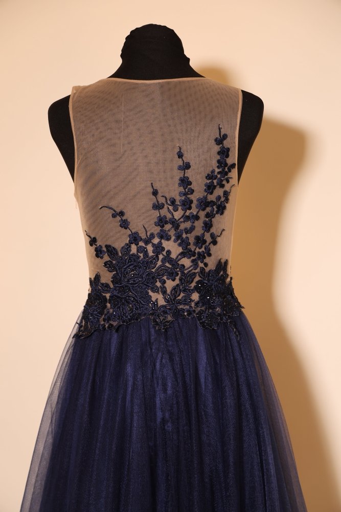 Second Hand langes Tüllkleid mit rankender Blumenspitze, dunkelblau - Dein Kleiderladen