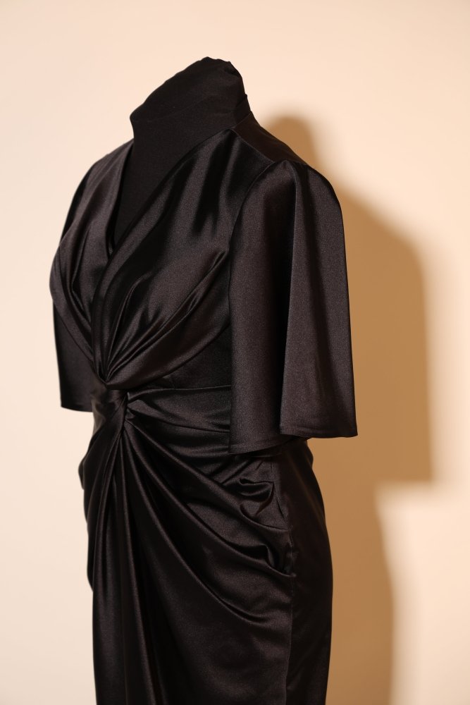 Second Hand Midi - Satinkleid mit eleganten Raffungen, schwarz - Dein Kleiderladen