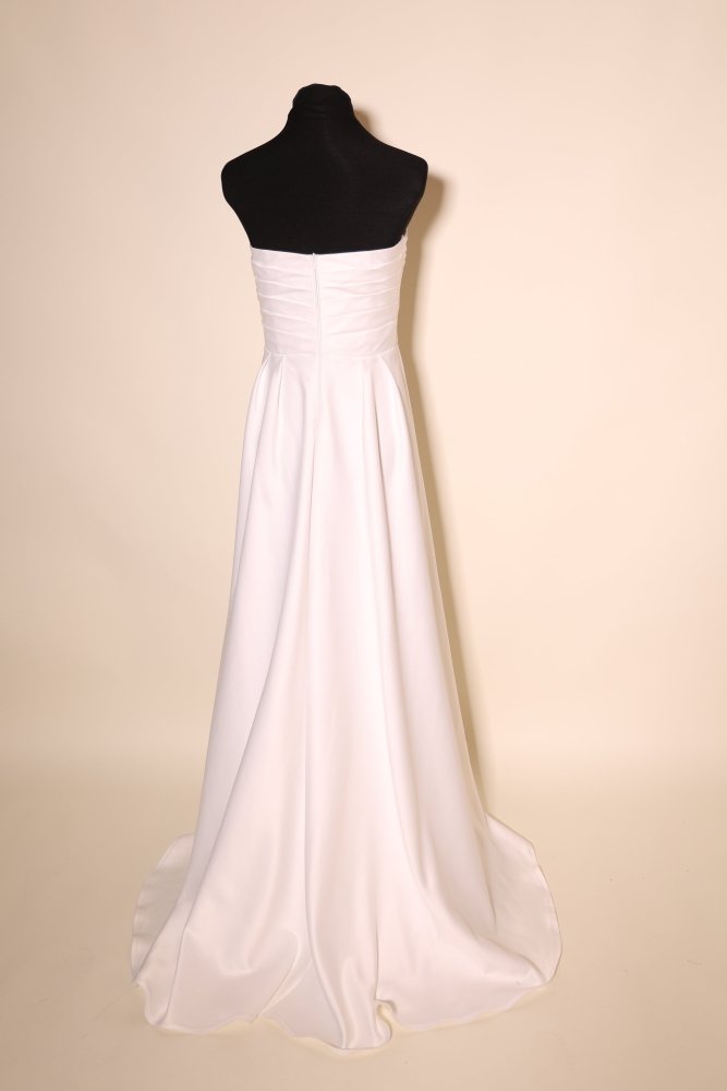 Second Hand schlichtes trägerloses Brautkleid in A - Linie, weiß - Dein Kleiderladen