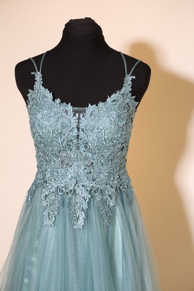 Second Hand Tüllkleid mit besonderer Rückenschnürung, ozeanwelle - Dein Kleiderladen