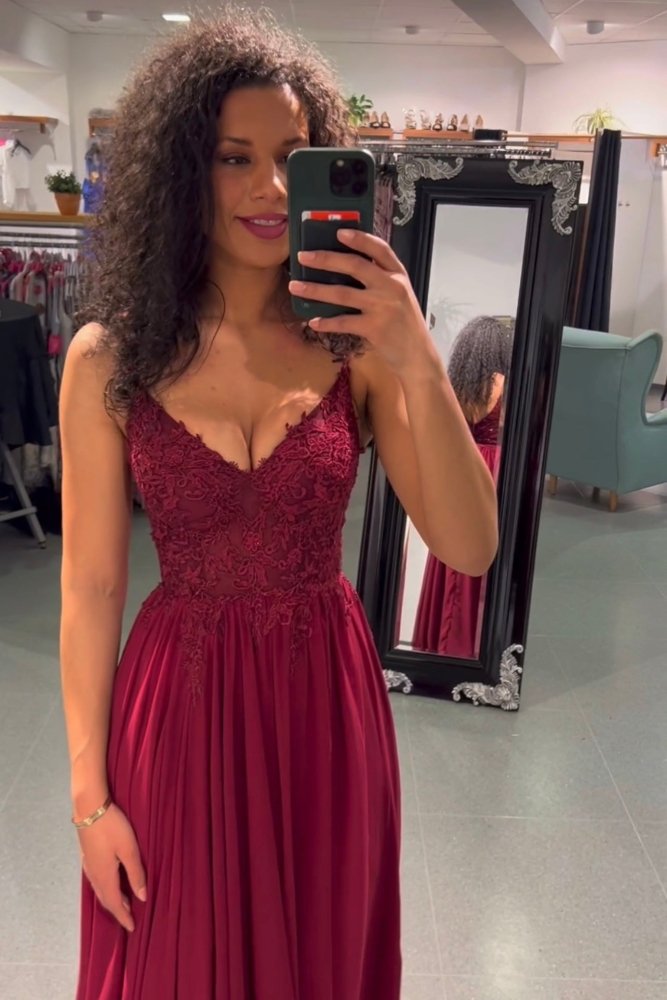 Ballkleid – elegantes langes Chiffonkleid mit feiner Spitze, bordeaux - Dein Kleiderladen